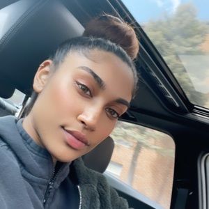 Meet your Posher, Amelia